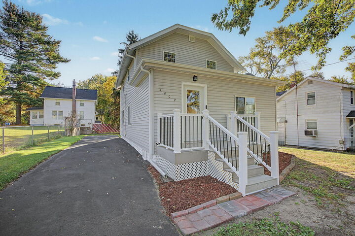 Property Photo: 3807 Francis Street MI 49203