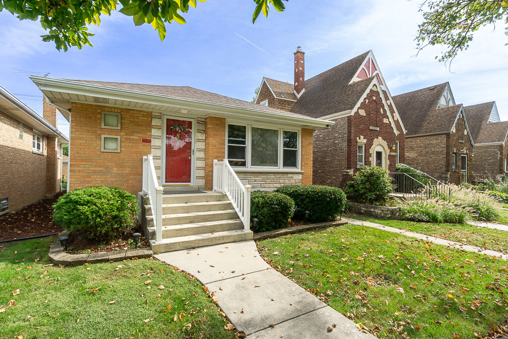 Property Photo: 2503 Hainsworth Avenue IL 60546