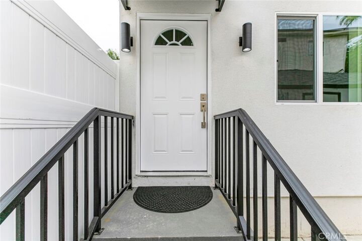 Property Photo:  543 Glenwood Road A  CA 91201 