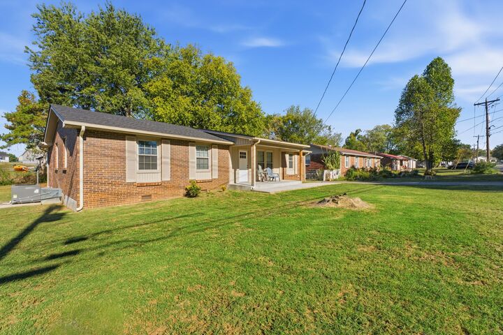 Property Photo:  609 Shoma Dr  TN 37160 