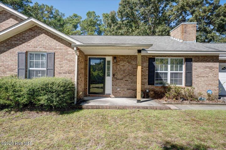 Property Photo:  105 Cherry Branch Drive  NC 28532 