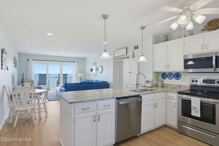 Property Photo:  1840 New River Inlet Road 2203  NC 28460 