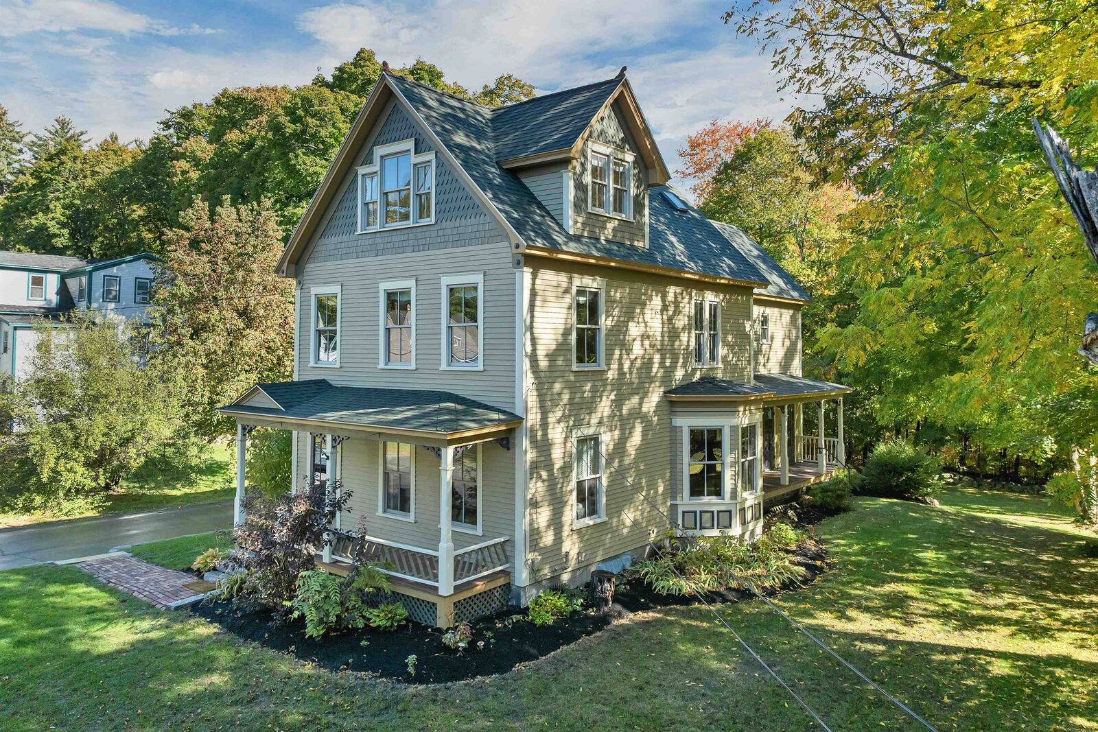 Property Photo:  23 Dearborn Street  NH 03055 