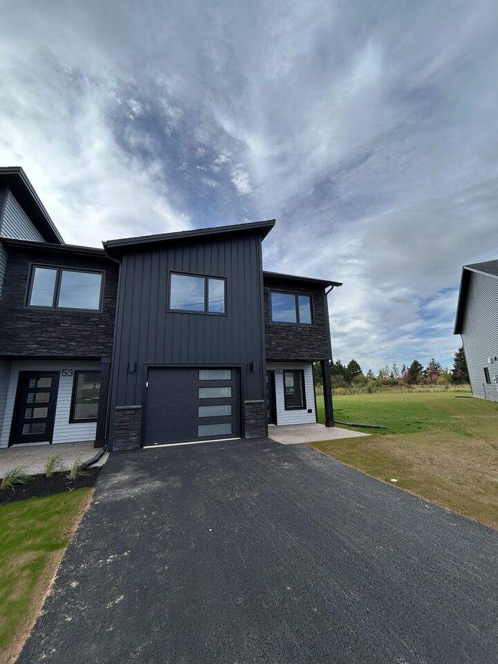 Property Photo: 55 Airfield Court PE C1E 3P7