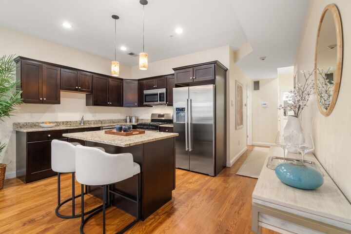 Property Photo:  282 Maverick St 2  MA 02128 