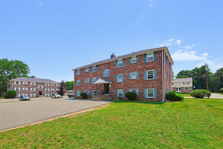 Property Photo:  15 Frank Street 1  MA 01826 