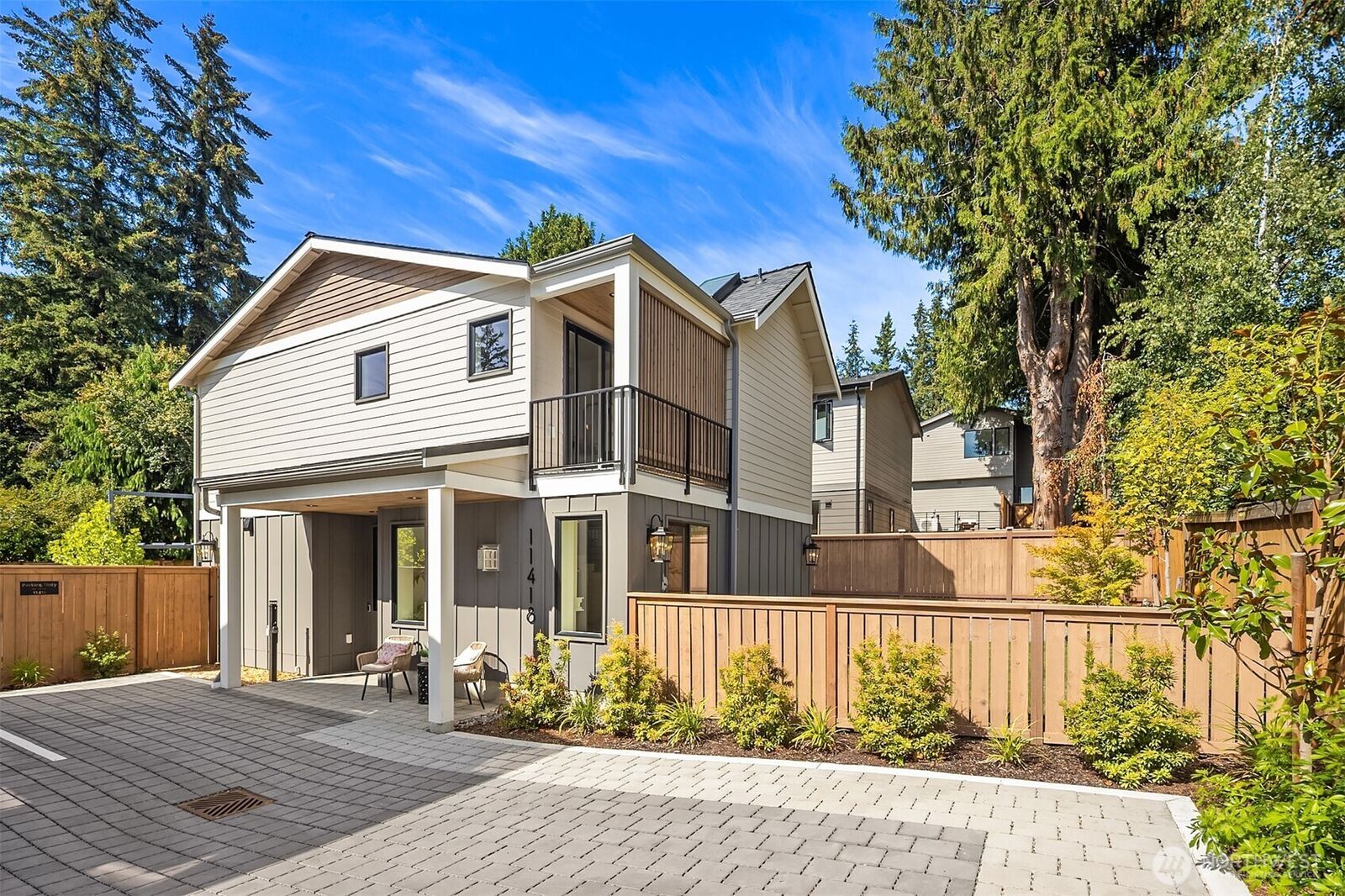 Property Photo:  11418 NE 90th Street  WA 98033 