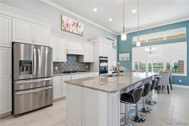 Property Photo:  2253 N Peakview Loop  FL 34442 