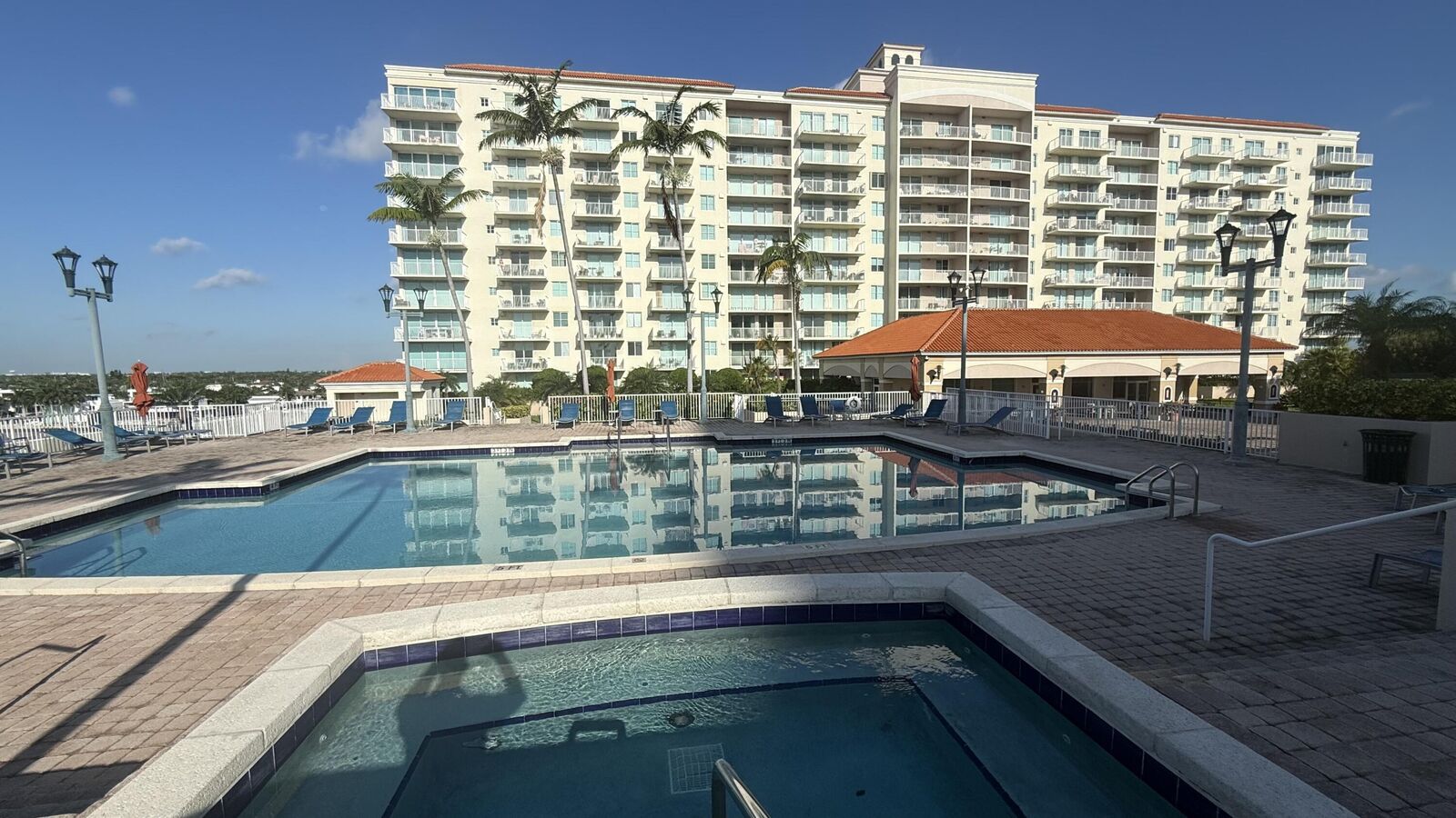Property Photo:  3020 NE 32nd Avenue 623  FL 33308 