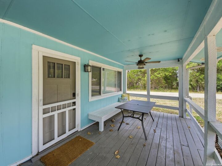 Property Photo:  1510 Roadside Dr  TX 78133 