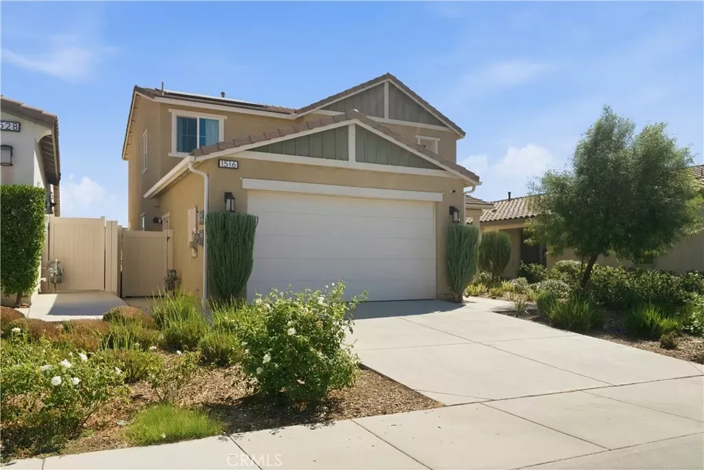 Property Photo:  1516 Redbud Avenue  CA 92220 