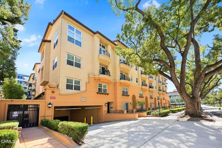 Property Photo:  286 N Madison 314  CA 91101 