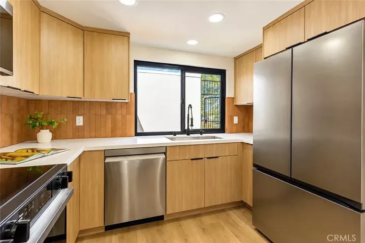 Property Photo: 1012 Saint Thomas CA 92264