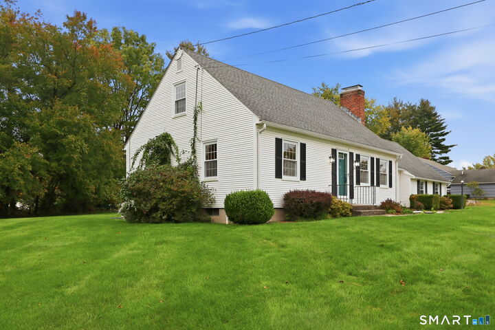 Property Photo:  15 Sapphire Street  CT 06082 