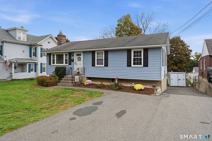 Property Photo:  34 Meriden Avenue  CT 06451 