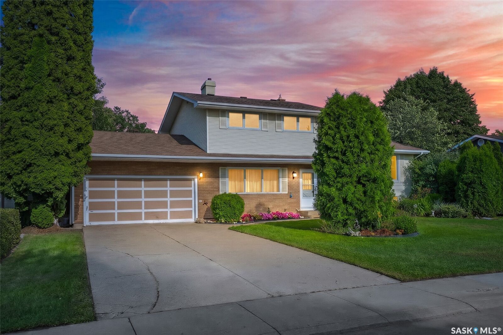 Property Photo:  15 Harvard Crescent  SK S7H 3R2 