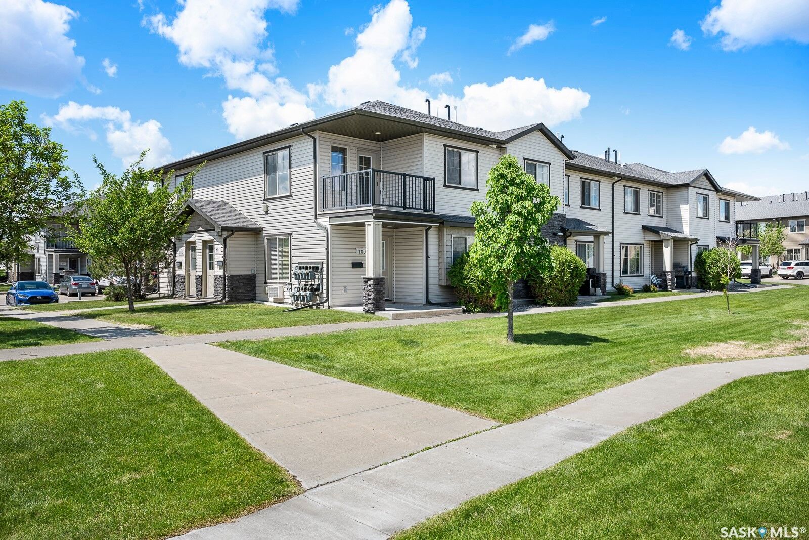 Property Photo:  5051 James Hill Road 101  SK S4W 0B9 