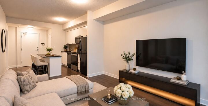 Property Photo: 15 Bruyeres Mews 517 ON M5V 0A7
