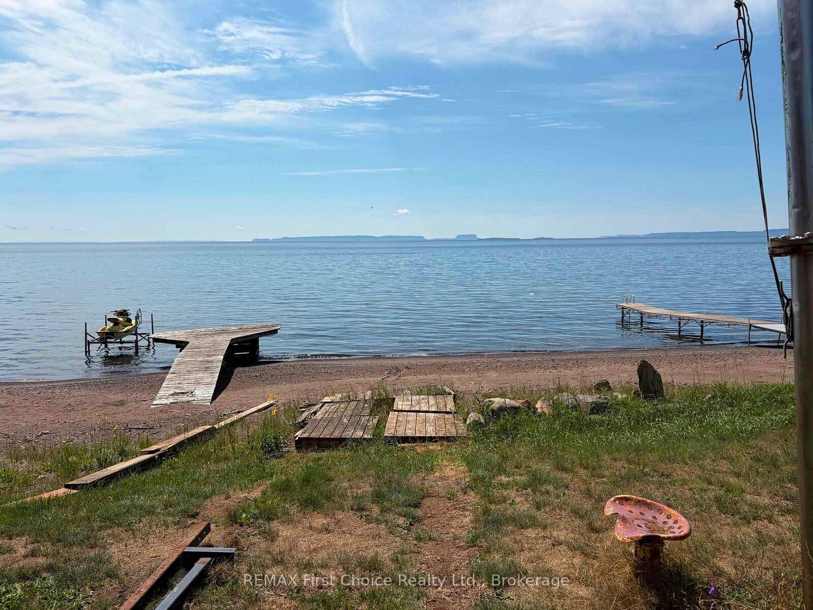 Property Photo:  641 Pebbly Beach Road  ON P7A 0X6 