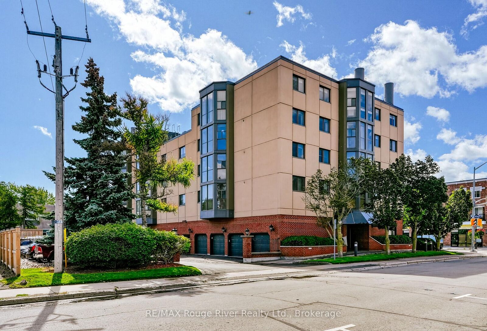 Property Photo:  1 Queen Street 402  ON K9A 1M8 