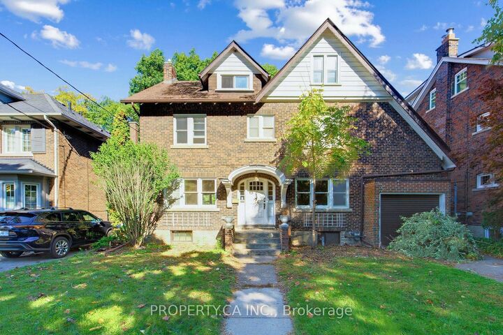 Property Photo:  54 Baby Point Road  ON M6S 2G3 