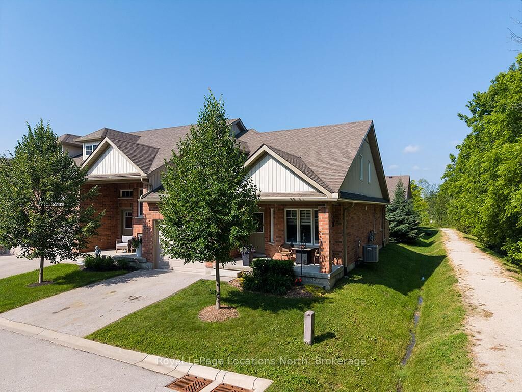 Property Photo:  216 Macintosh Lane  ON N4L 0A5 