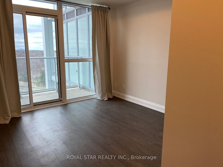 Property Photo:  65 Speers Road 1204  ON L6K 0J1 