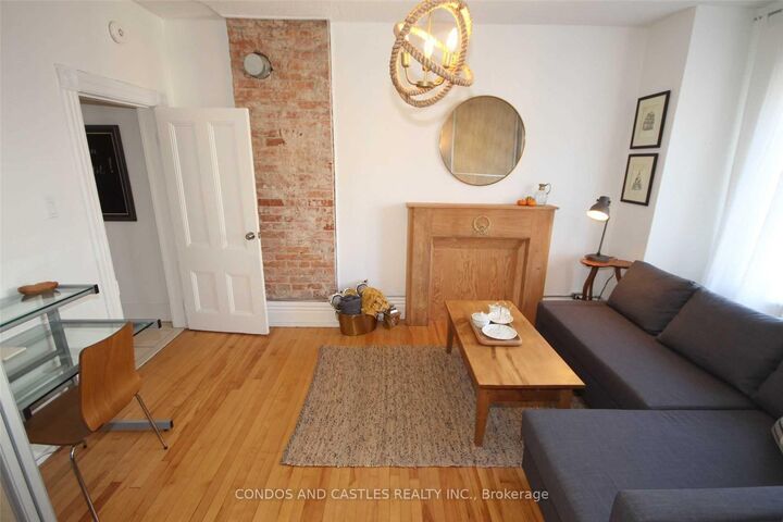 Property Photo:  467 Richmond Street E 2  ON M5A 1R1 