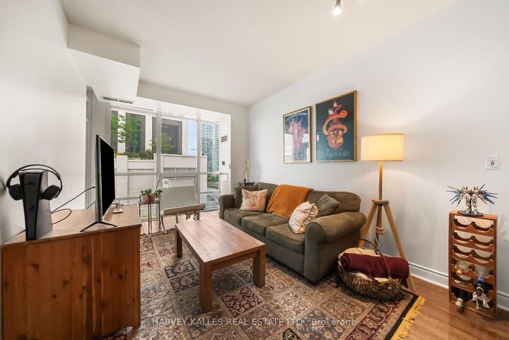 Property Photo:  1910 Lake Shore Boulevard W 602  ON M6S 1A2 