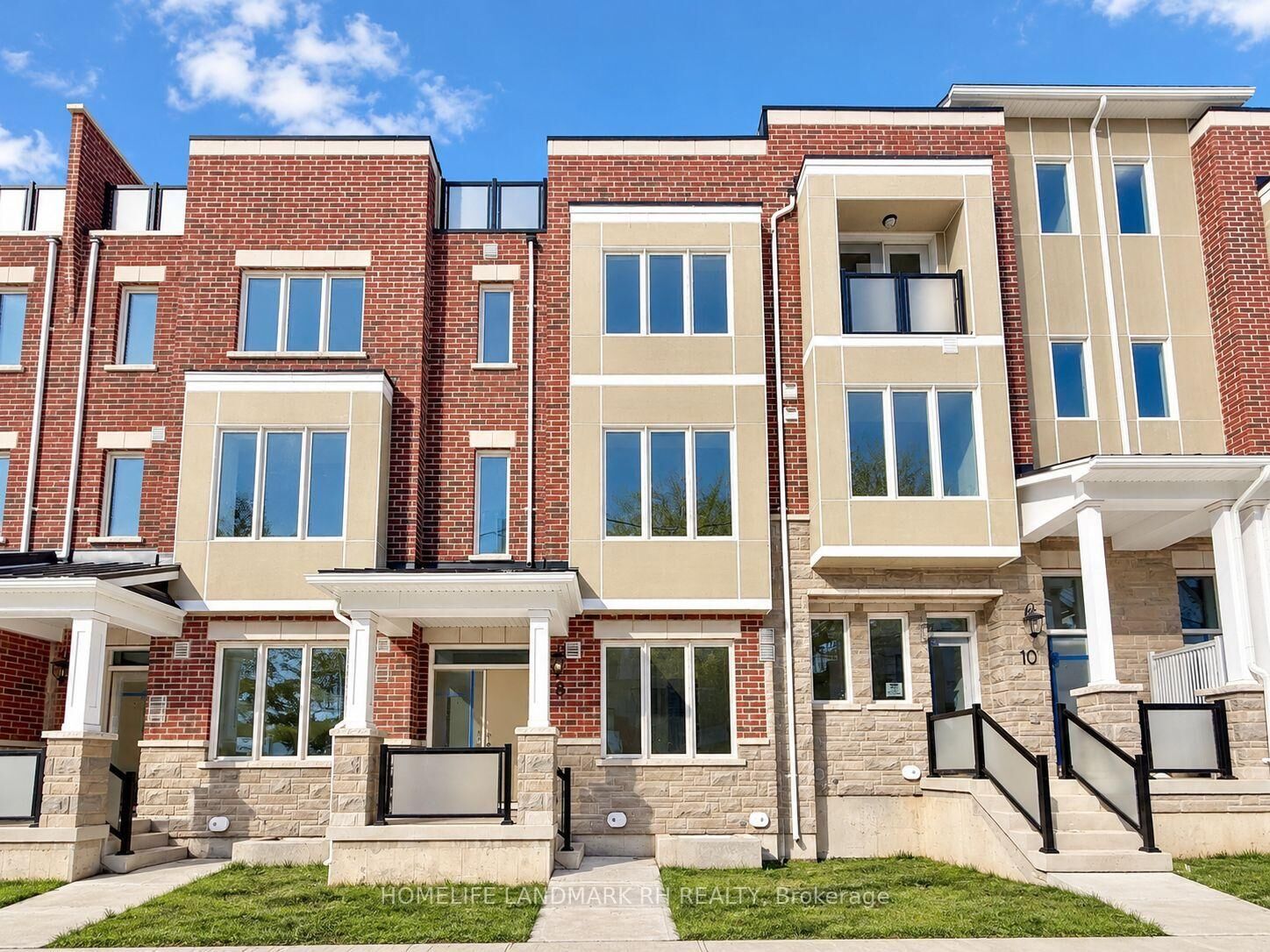 Property Photo:  8 Avani Avenue  ON L6C 3M3 