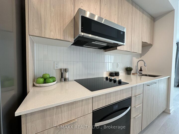 Photo de la propriété: 2501 Saw Whet Boulevard 226 ON L6M 5N2