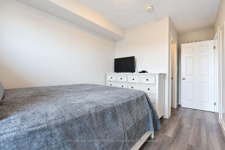 Property Photo:  630 Rogers Road 25  ON M6M 1C1 