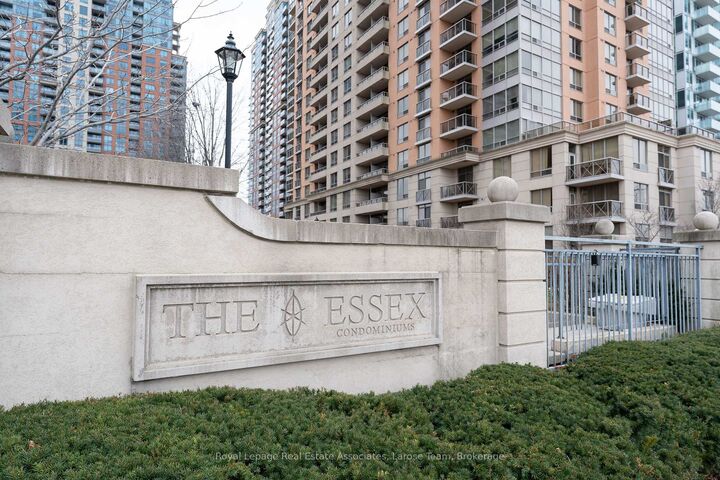 Property Photo:  5233 Dundas Street W 1019  ON M9B 6M1 