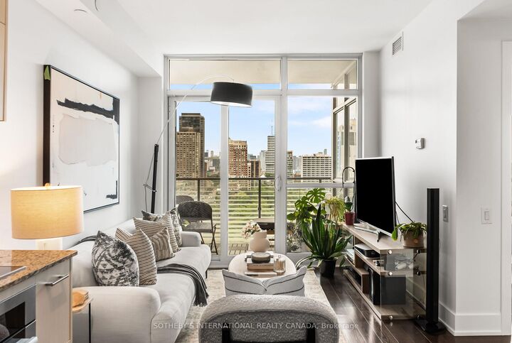 Property Photo: 170 Avenue Road 1503 ON M5R 0A4