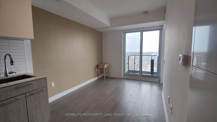 Property Photo:  251 Jarvis Street 4002  ON M5B 0C3 