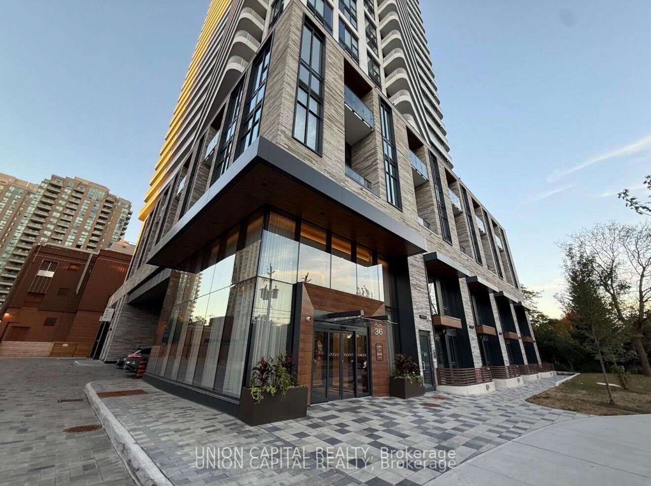 Property Photo:  36 Olive Avenue  ON M2N 0M4 