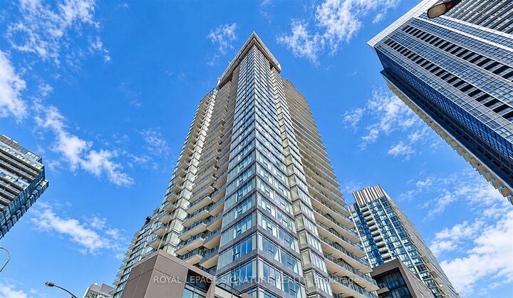 Property Photo: 70 Queens Wharf Road 2115 ON M5V 0J2