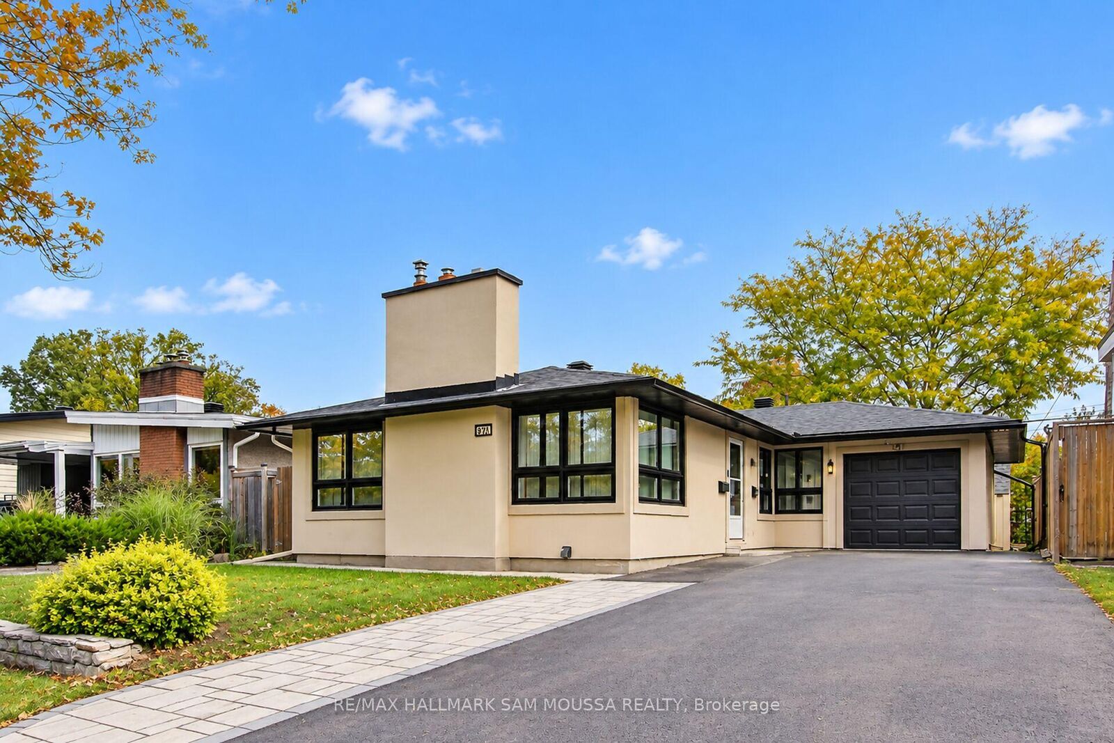 Property Photo:  971B Blythdale Road  ON K2A 3N9 