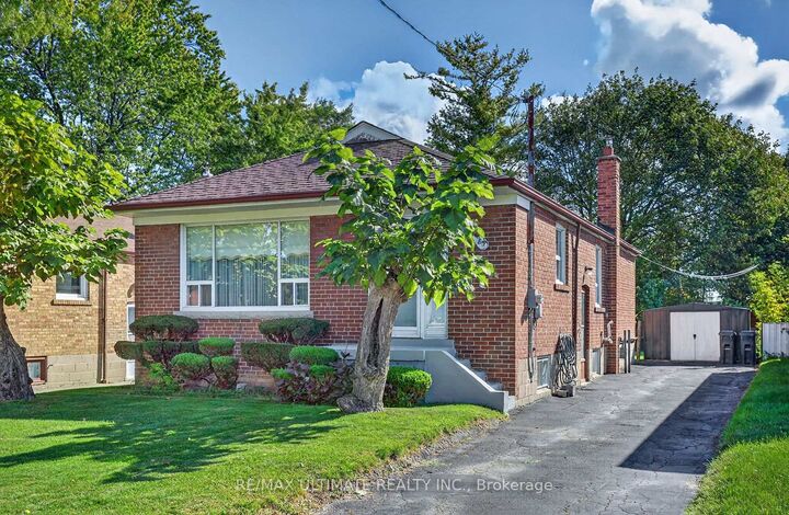 Property Photo:  85 Roebuck Drive  ON M1K 2H6 