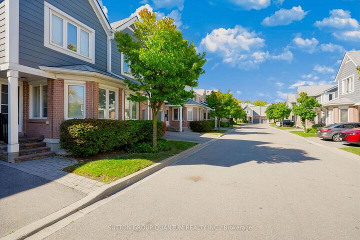 Property Photo:  2205 South Millway N/A 71  ON L5L 3T2 