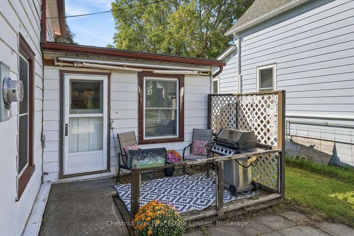Property Photo:  28 Spring Street  ON K0K 2T0 