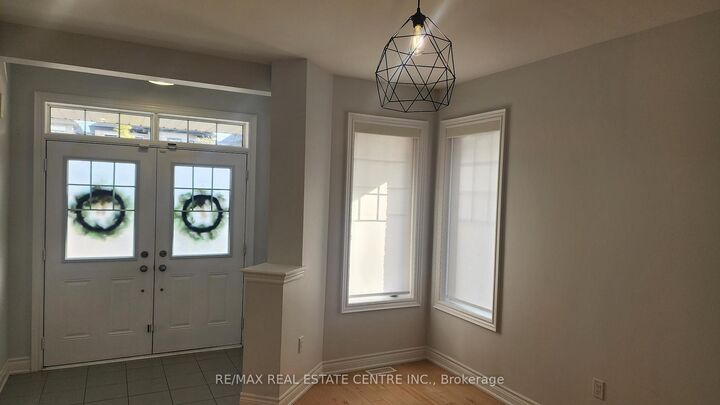 Property Photo:  53 Bellefond Street  ON L4H 5C5 