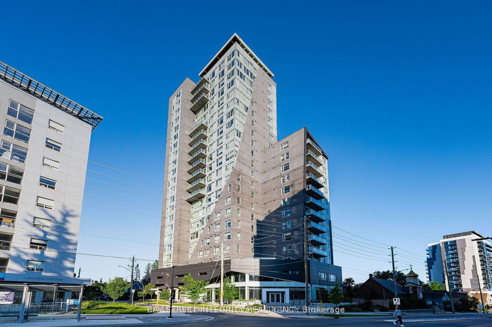 Property Photo:  158 King Street 906  ON N2J 0E5 