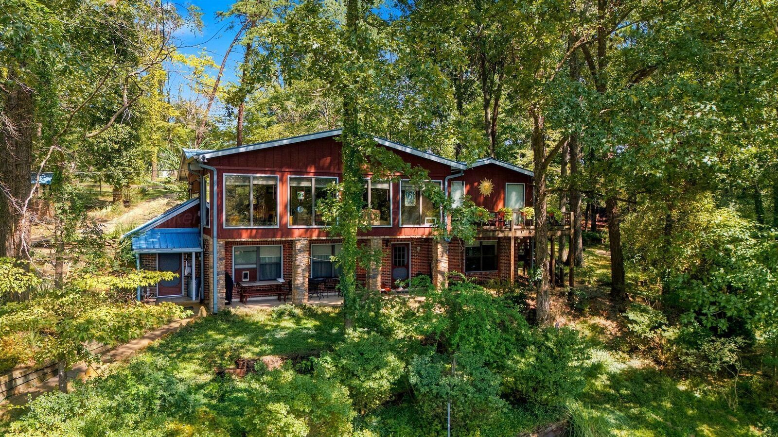 Property Photo: 1141 County Road 3945 AL 35541