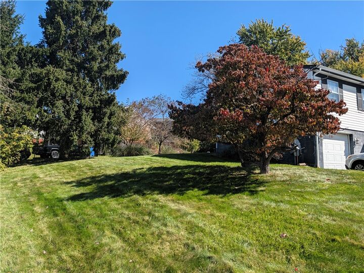 Property Photo:  9999 Laurel Avenue  PA 15642 