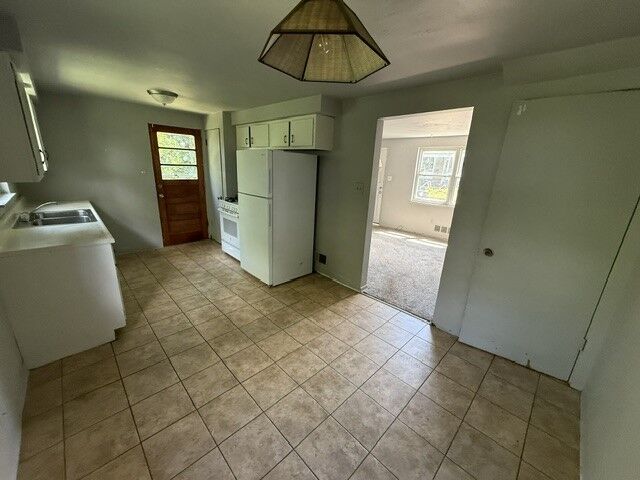 Property Photo:  2320 Milburn Street  PA 15132 