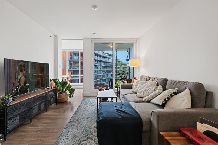 Photo de la propriété: 1788 Columbia Street 1601 BC V5Y 0L7