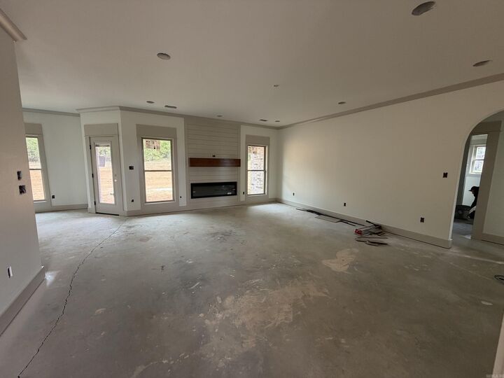 Property Photo:  4 W Castlepines  AR 72058 
