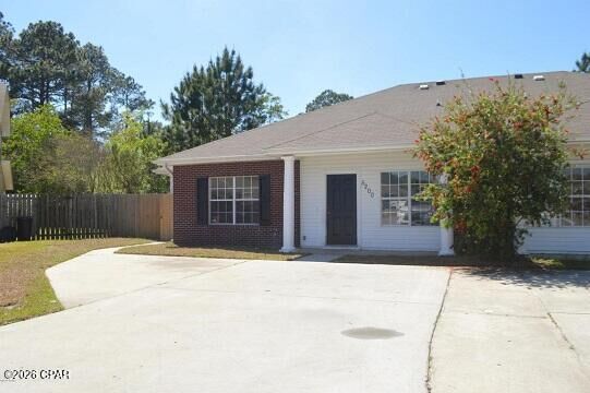 Property Photo:  5200 Joshua Lane  FL 32408 