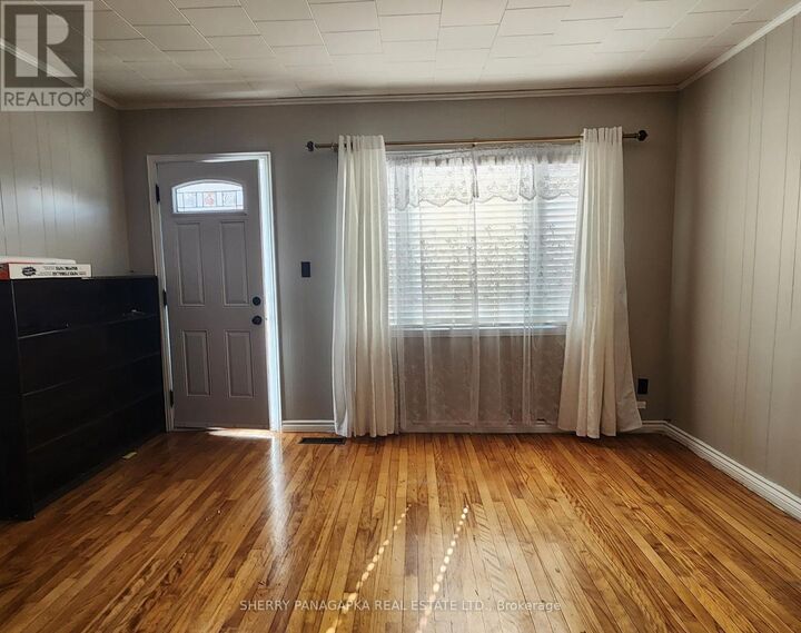 Property Photo:  16 Taylor Avenue  ON P2N 2L1 